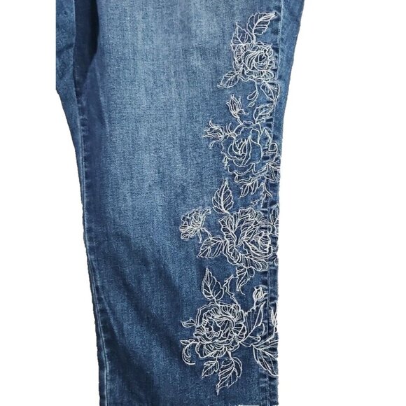 Lane Bryant Jeans 22 Girlfriend Crop Midrise Flex Magic Blue Stretch Denim NWT - Picture 7 of 16